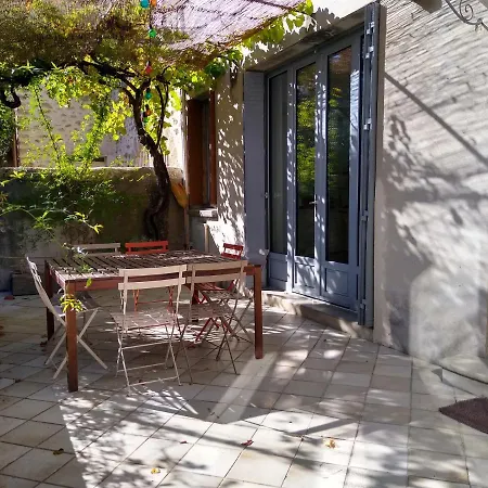 Le Clos De L'apparent Rochegude (Drome)